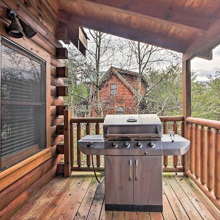 Romantic Cabin With Hot Tub In Pigeon Forge! Zewnętrze zdjęcie