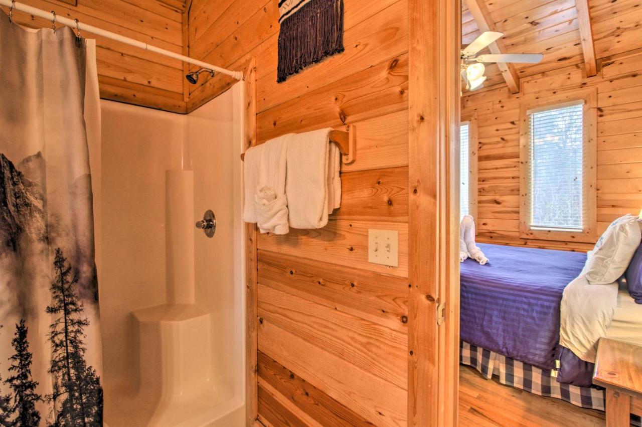 Romantic Cabin With Hot Tub In Pigeon Forge! Zewnętrze zdjęcie